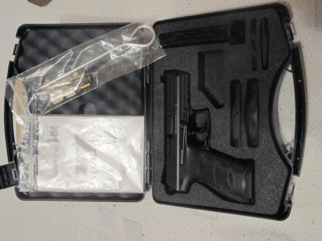 Cambio pistola hk p30 por carabina 22 o rifle a mayores de lo de las fotos iría una funda safariland 01