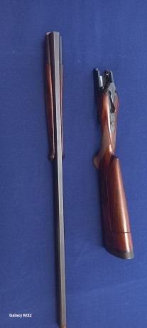 Perazzi modelo MX8 Trap calibre 12, longitud de cañón 75 cm , con chockes intercambiables, afrezco con 21