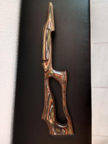 Como nueva, usada 3 veces. Para acción CZ 455 Varmint. Laminada color forest camo.

Precio: 130€. VENDIDA.

 02