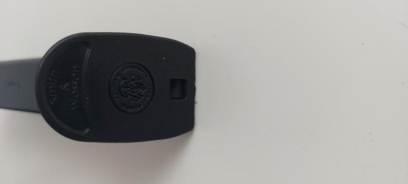 Lo vendo por 30€..esta nuevo. 17 rouns se encuentra en Barcelona.. entrega en mano 02