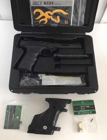 Hola a todos. Vendo Browning Buck Mark STD URX del 22. La pistola tiene dos años y se ha hecho un uso 00