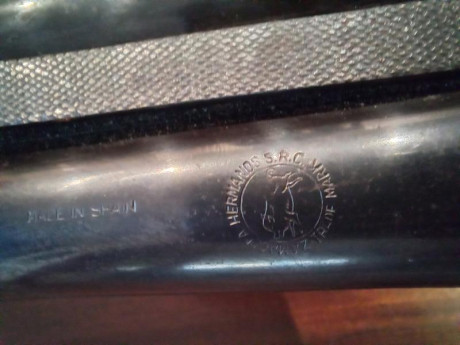 Escopeta paralela Hermanos Zamacola, modelo Jabali
Culata pistolet
Guardamanos cola de castor
Cañones 11