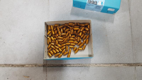 Hola, vendo puntas HN cal. 40 SW de 220 grains. 3 cajas de 500u sin abrir y una empezada a 50€ la caja.
Saludos. 02