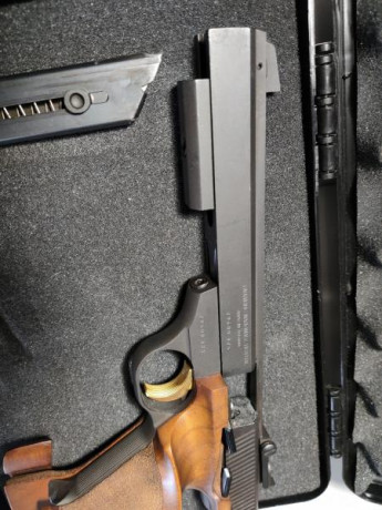 Lo dicho por cambio de proyecto vendo mi magnifica pistola BROWNING INTERNATIONAL del calibre 22 LR en 01