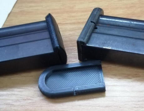 Tengo estos cargadores para anschutz 520 y 525, también hay uno adaptado que no se de qué carabina viene, 00