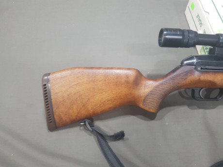 Vendo rifle HK 940 cañon largo en calibre 7x64 con montura original de 25 por 600€.
Saludos. 20