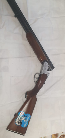 Muy buenas.
Un compañero vende dos escopetas.
Se trata de una paralela Hnos. ZABALA del 12 y una superpuesta 01