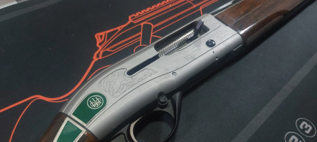 Un amigo vende está escopeta Beretta 
Lágrima verde accesorios y maleta 02