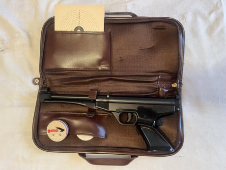 Pistola gamo falcon cal. 4,5 underlever.
Se entrega con funda original en símil piel, unas dianas y dos 01