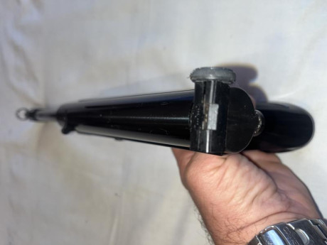 Pistola gamo falcon cal. 4,5 underlever.
Se entrega con funda original en símil piel, unas dianas y dos 11