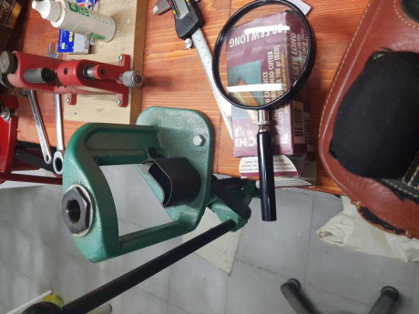 Un compañero vende una prensa de recarga RCBS Reloader Special 5 en perfecto estado y sin homologacion 11