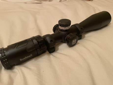 Vendo este visor Compacto en perfectas condiciones, prácticamente sin uso, solo en una carabina del 22 11