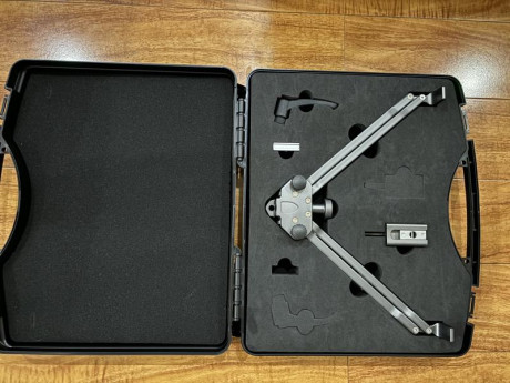 Vendo bipode FCS25 para F Class y precision.
Precio (Madrid ) con uno adaptador más gastos si los hubiera.
Hay 01