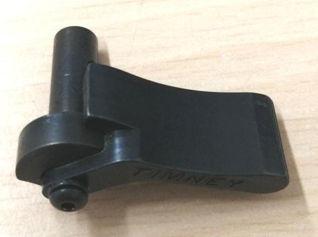 Vendo está aleta de seguro de perfil bajo, para poder accionar el seguro con visor montado, sirve para 02