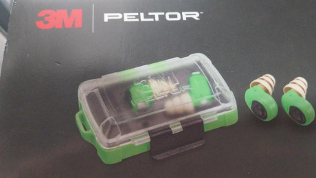 vendo 
3M Peltor EEP-100 EU Tapones electrónicos
nuevos 
precio 260 € portes incluidos 01