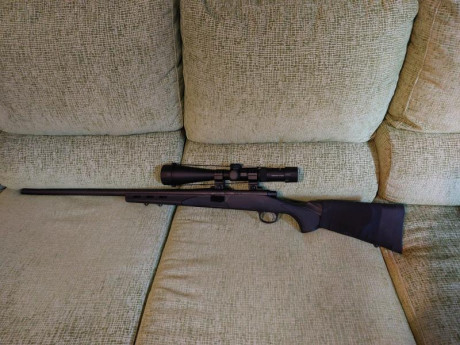 CERRAR. Vendo rifle remington 700, modelo ADL, calibre 22-250. Agrupa muy bien. Más información 607576558. 00