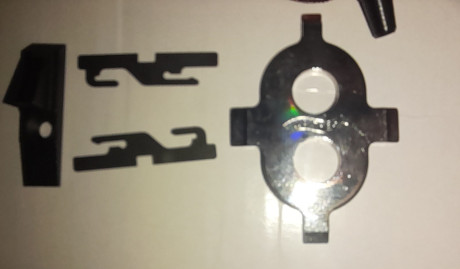 Maletin para pistola Walther GSP, con baqueta, testigo de arma descargada, llaves, un punto de mira y 11