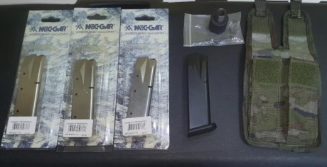 Vendo Carabina Beretta CX4 Storm 9mm    con Extras    viene con maletin original kit de limpieza dos cargadores 01