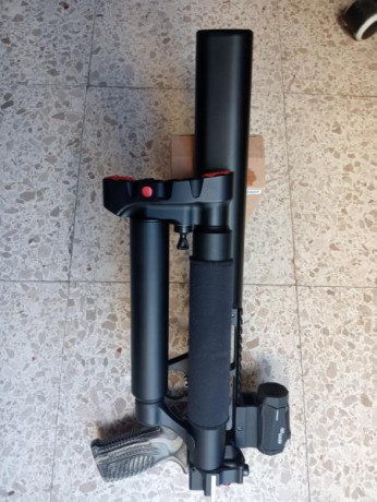 Hola un amigo vende esto teléfono para su contacto 608395721        Se vende pistola-carabina  PCP Edgun 00
