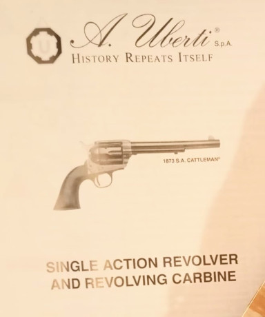 Se vende Uberti Single Action, calibre 22, prácticamente nuevo, solo ha disparado 10 cartuchos.
Se puede 01