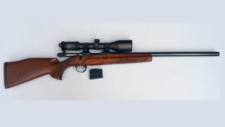 Se vende rifle Sabatti cal 6mm. ppc, con visor, precio  600€  contacto por tel. 600 05 24 80. 00