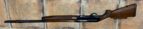 Se vende escopeta Benelli en buen estado repetidora de varilla y adaptador para pluma. 
La escopeta se 00