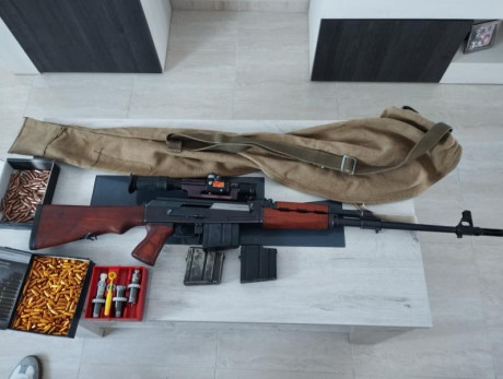Buenos días a todos,se vende este rifle, números coincidentes menos el visor. Calibre 8x57, 2 cargadores 02