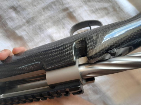 Vendo Remington 700 titanium en calibre 270 win. Culata de fibra de carbono, carril picatinny Recknagel 01