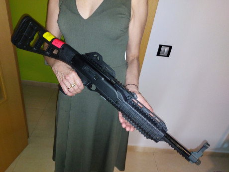 VENDIDA SE PUEDE RETIRAR Se vende rifle/carabina Hi Point 9 mm Pb. Ocasión, prácticamente nuevo a estrenar. 02