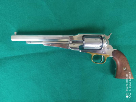   Buenas tardes

Pongo en venta este revolver marca Pietta en calibre 44 y acabado inox. 

Comprado a 01