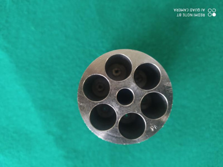   Buenas tardes

Pongo en venta este revolver marca Pietta en calibre 44 y acabado inox. 

Comprado a 00