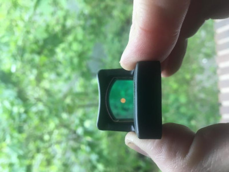 Hola
Vendo un Trijcon RMR 05 dual iluminated (tritio/fibra óptica).
No necesita batería 
Tritio recién 02