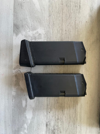 Se vende Glock 26 prácticamente nueva de uso.
400€+gastos de envío.
Guiada con la A.
Cualquier consulta 10