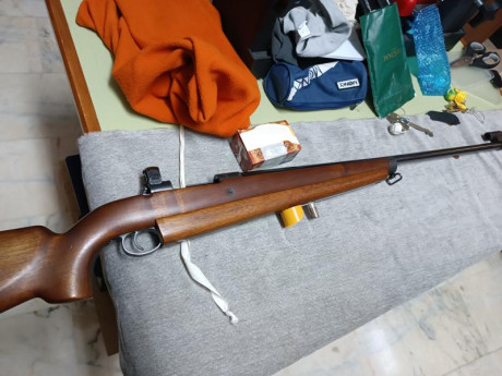 Es original, el precio no negociable, 800, calibre 6.5x55 sueco está impecable, un daludo 02
