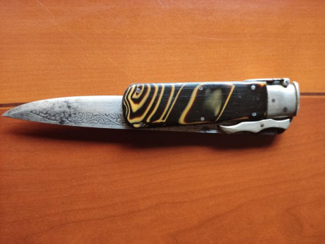 Buenas compañeros, a llegado a mis manos un cuchillo plegable y tengo muchas dudas sobre el . Me he informado 12