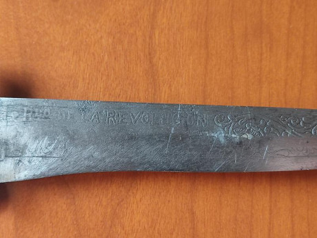 Buenas compañeros, a llegado a mis manos un cuchillo plegable y tengo muchas dudas sobre el . Me he informado 20