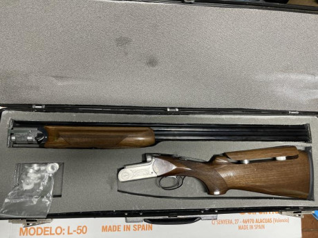 Se vende escopeta superpuesta Bernadelli Orione. Cañón 76 */** con culata regulable en altura. 

Precio 02