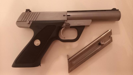 Buenos días,

Pongo a la venta mi Colt Target 22lr 
Funciona perfectamente, gatillo muy muy suave, una 00