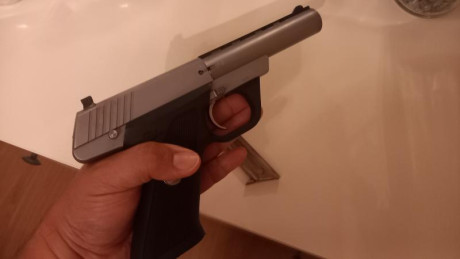 Buenos días,

Pongo a la venta mi Colt Target 22lr 
Funciona perfectamente, gatillo muy muy suave, una 12
