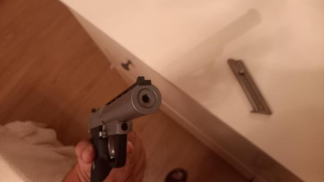 Buenos días,

Pongo a la venta mi Colt Target 22lr 
Funciona perfectamente, gatillo muy muy suave, una 10