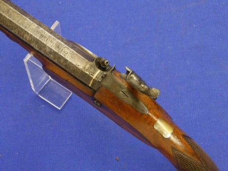 Voy a colocar unas fotos de un arma larga alemana de llave de mecha del siglo XVI. 162
