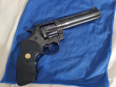 Hola buenas pongo a la Venta Revolver Colt King Cobra en calibre 357 de 6 Pulgadas y tira también 38sp 00