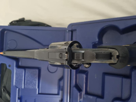 Hola buenas pongo a la Venta Revolver Colt King Cobra en calibre 357 de 6 Pulgadas y tira también 38sp 10