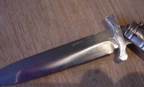 Buenas compañeros, a llegado a mis manos un cuchillo plegable y tengo muchas dudas sobre el . Me he informado 130