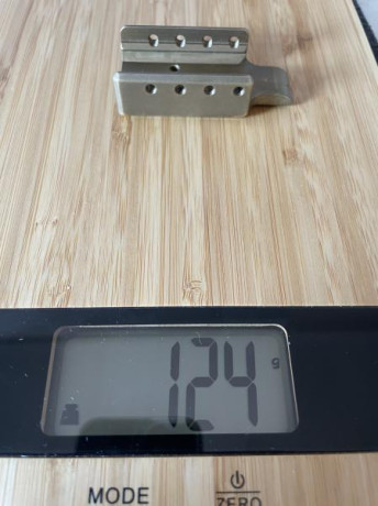 Vendo 2 magwell  Toni System 50€ cada uno
1 funnel con peso 50€
y un apoya dedo Toni System que se monta 01