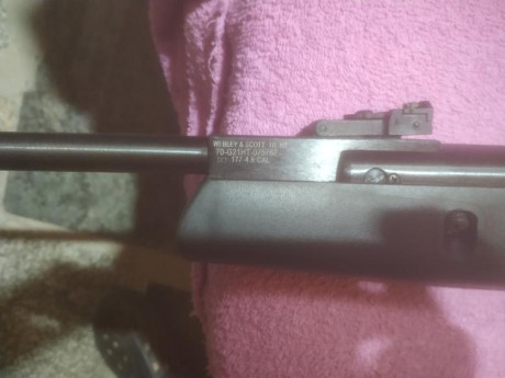 Carabina nueva 
Webley escott TR HT calibre 4'5/177
Tres años de garantía 
La más potente del mercado 00