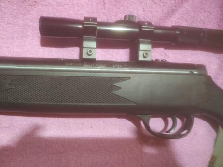 Carabina nueva 
Webley escott TR HT calibre 4'5/177
Tres años de garantía 
La más potente del mercado 11