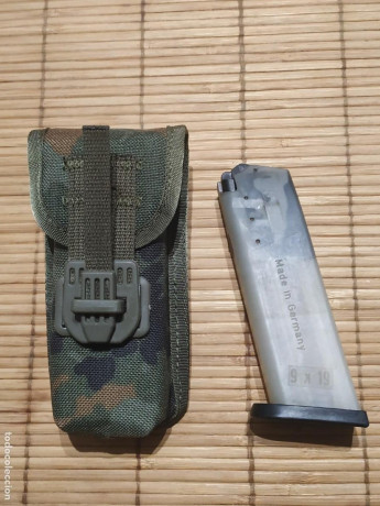 Se vende cargador HK USP  Standard.
Capacidad para 15 cartuchos 9mm Parabellum, con su funda porta cargador.
Construido 00