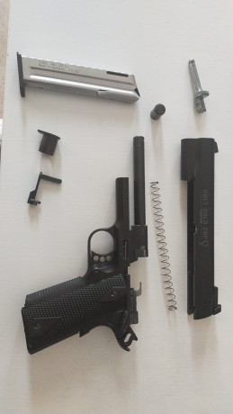 Hola compañeros, un amigo vende esta pistola del 22 marca COLT modelos GOLD CUP TROPHY. Habrá tirado unas 01