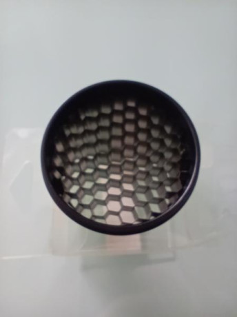Vendo parasol de colmena de abeja al haberlo comprado por error. 
La medida es para el visor JJ AIRSOFT 02